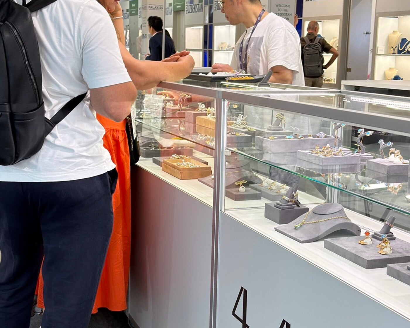 イタリアのジュエリーショー Vicenzaoro に出展した440showroomのブース