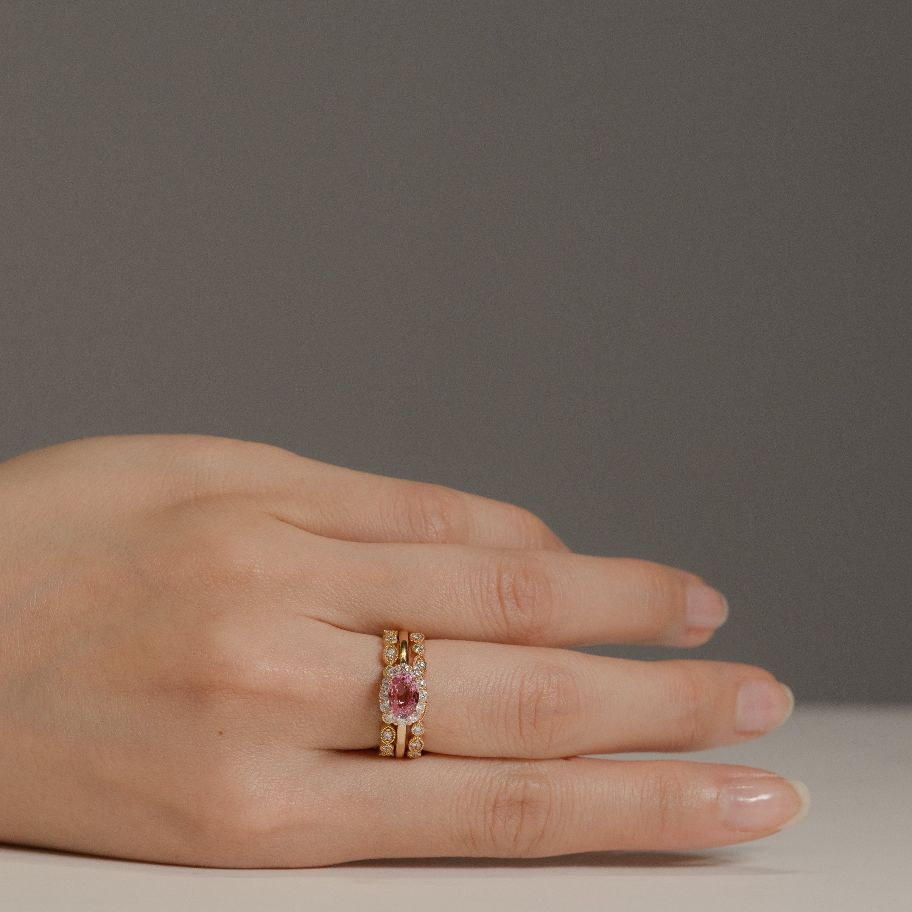 Tutu パパラチアサファイア リング 1.02ct 着用 正面